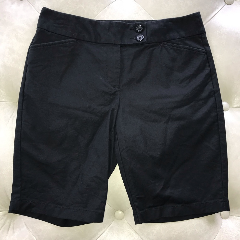 Ann Taylor Curvy Fit Bermuda Shorts Size 6